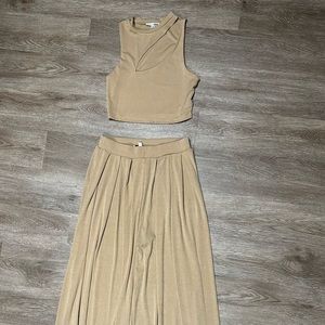 Two piece set by Fashion Nova. Worn once